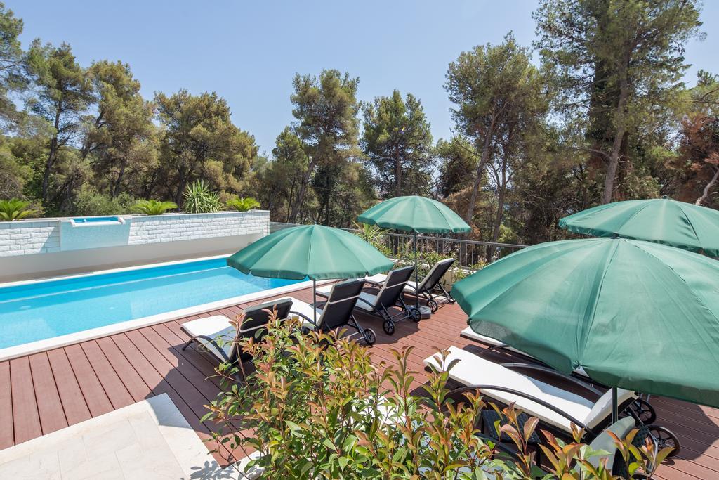 Villa Fani - Apartments In Trogir Kültér fotó