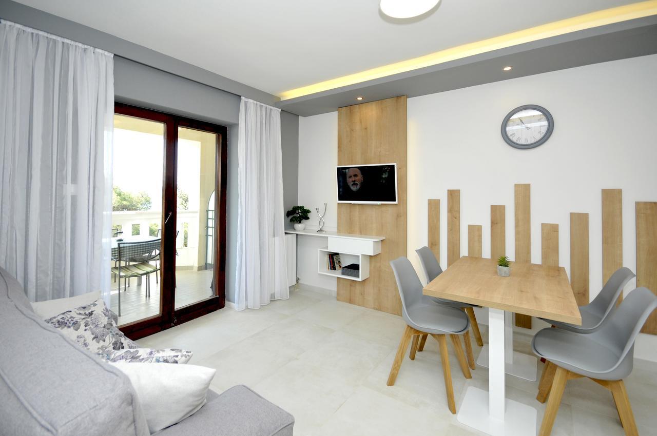 Villa Fani - Apartments In Trogir Kültér fotó