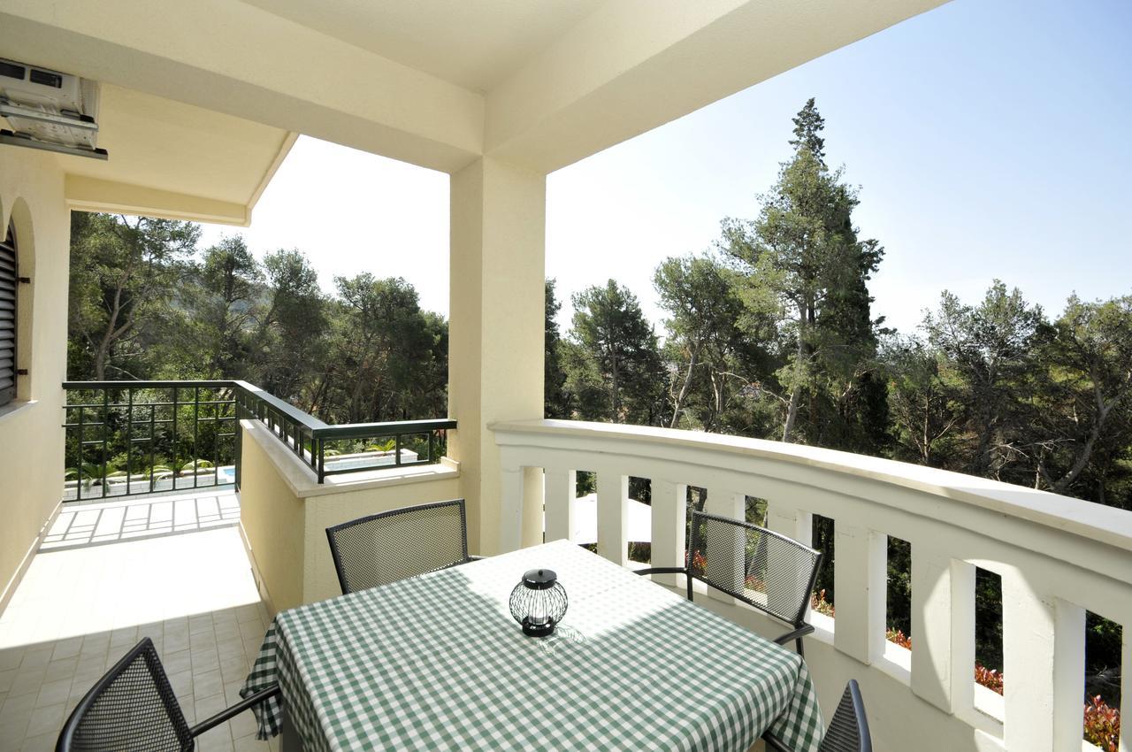 Villa Fani - Apartments In Trogir Kültér fotó