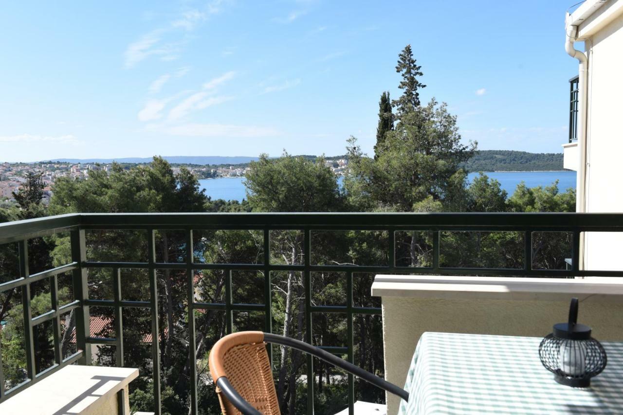Villa Fani - Apartments In Trogir Kültér fotó